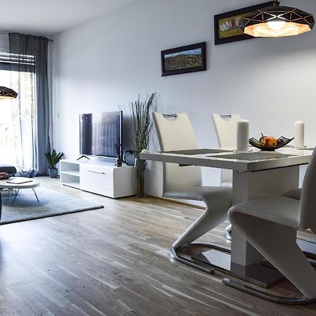 Cosy New Apartment 3Min To Vic/Uno-City And Danube Vienna Esterno foto